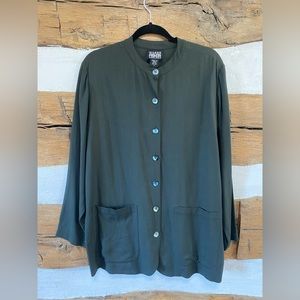 Women’s Eileen Fisher size 2 color black